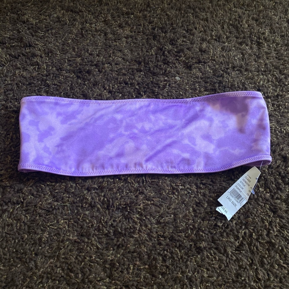 Kendall and Kylie bikini top